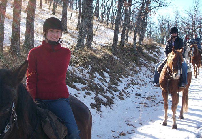 planes-en-invierno-con-ninos-caballo