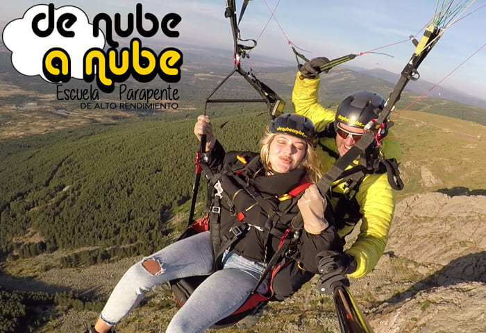 Plan en la sierra de Guadarrama vuelo paisajístico