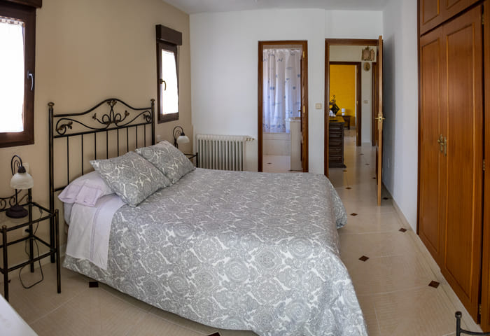 alojamientos-rascafria-la-casona-de-rascafria-habitacion